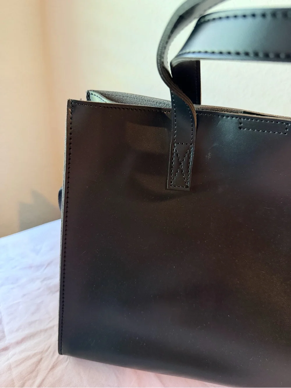 Claudia Canova | Black Leather Tote Bag with Crossbody Strap